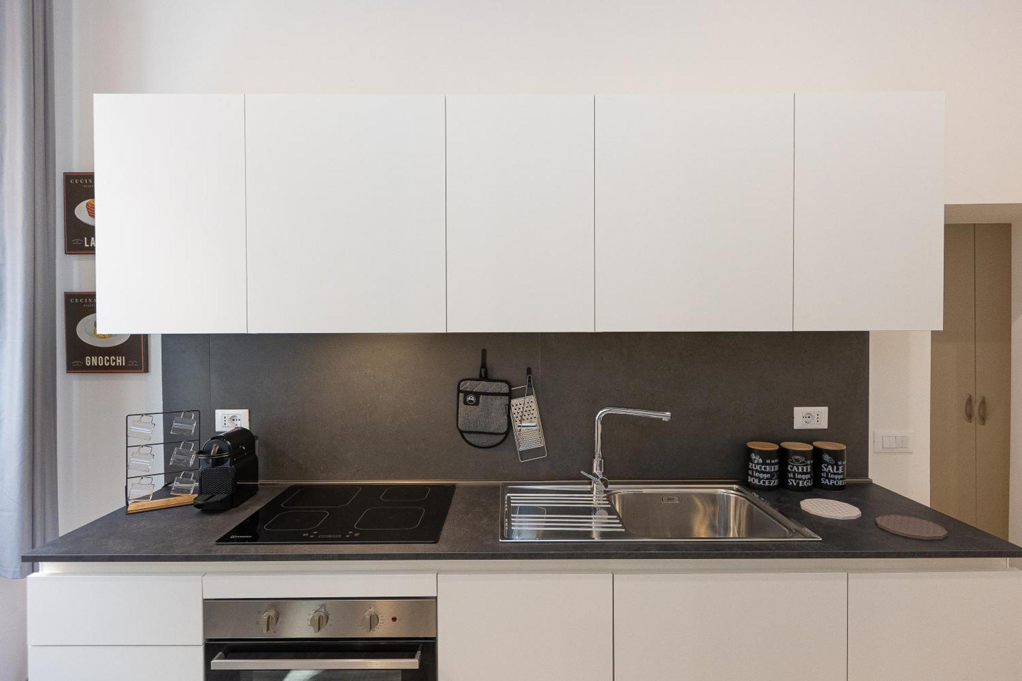 Navona Modern By In * Rom