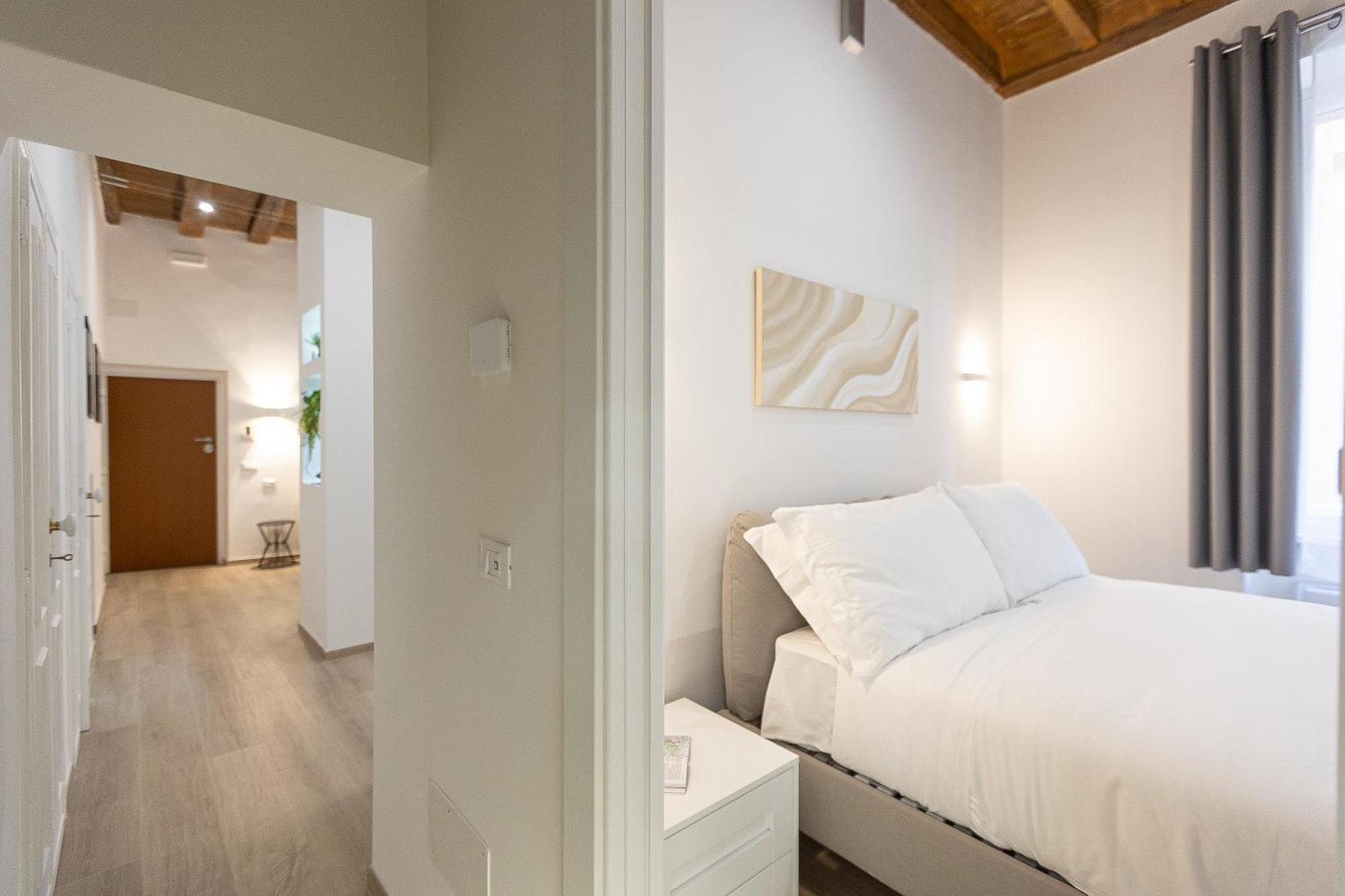 Navona Modern By In Roma
